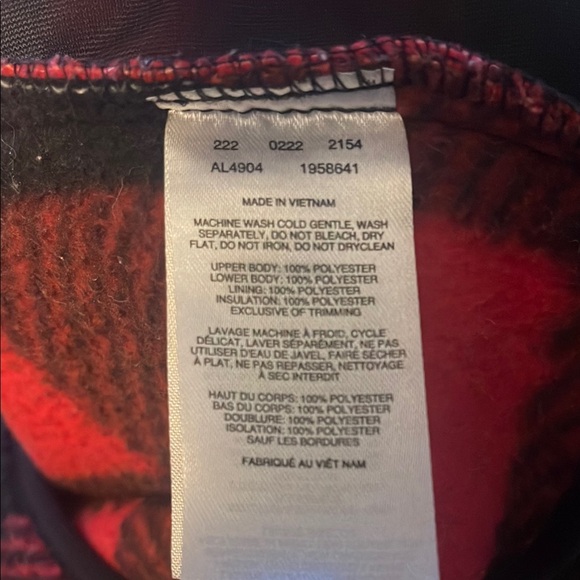 Columbia Women’s Black and Red Checkered Puffer Jacket - Picture 6 of 6